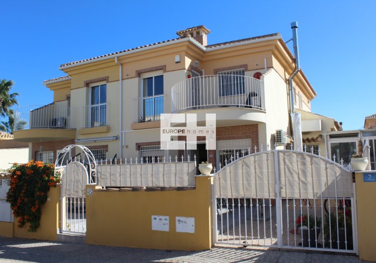 Quad House - Herverkoop - Villamartin - Costa Blanca