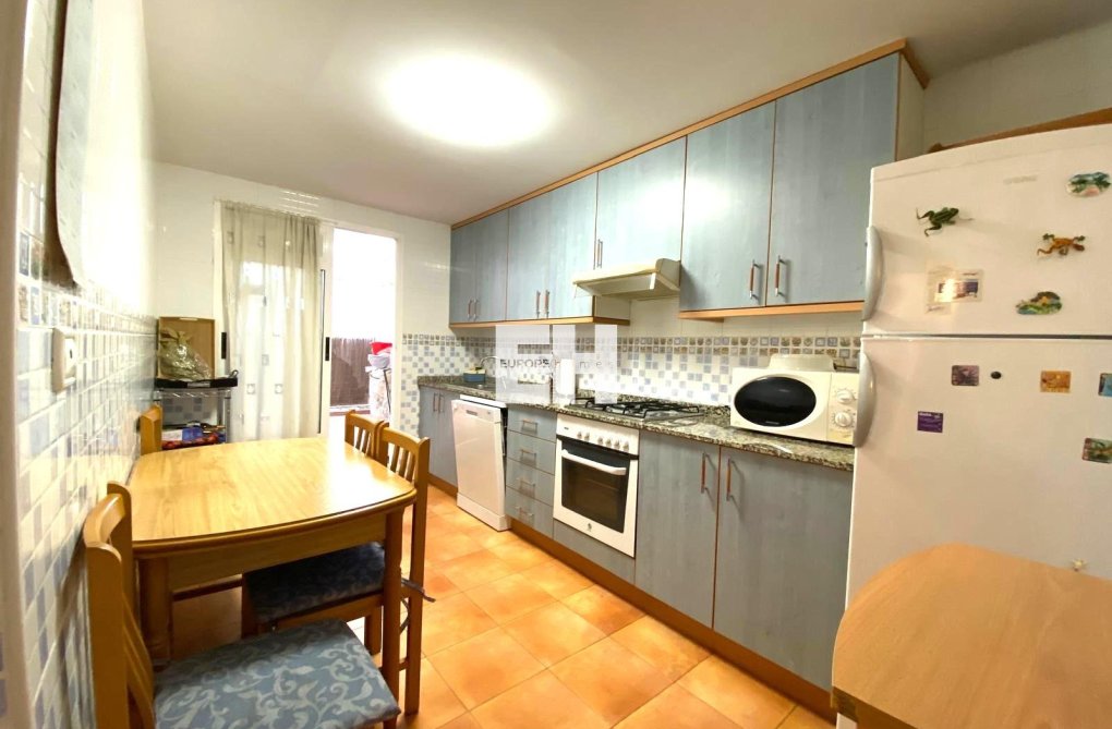 Resale - Apartment - Alicante - Costa Blanca