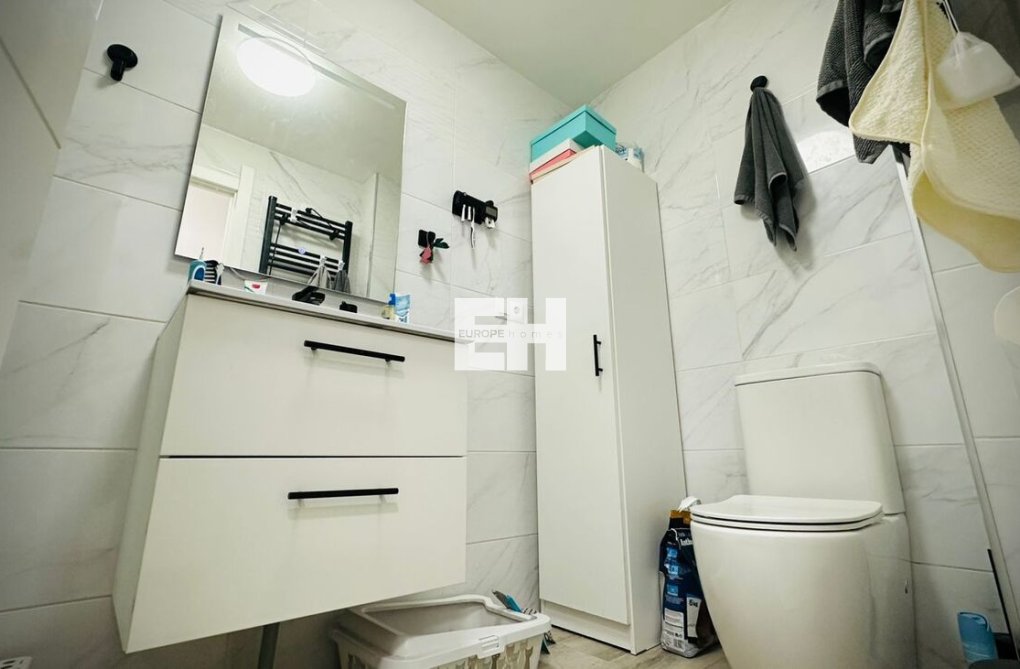 Resale - Apartment - Alicante - Las Viñas