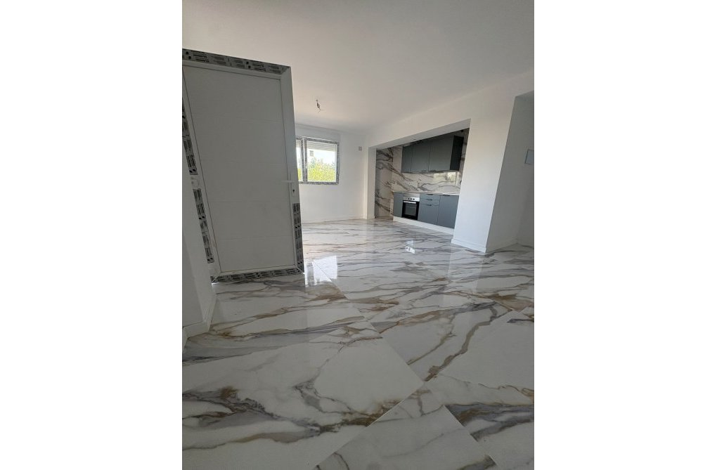 Resale - Apartment - Denia - Costa Blanca