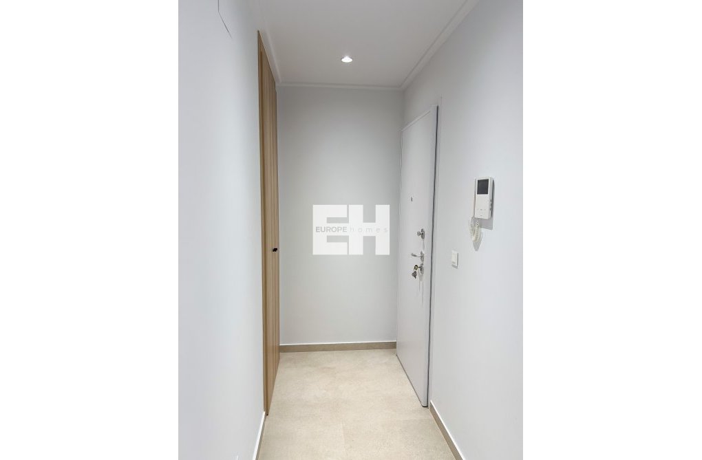 Resale - Apartment - El Raso - Costa Blanca