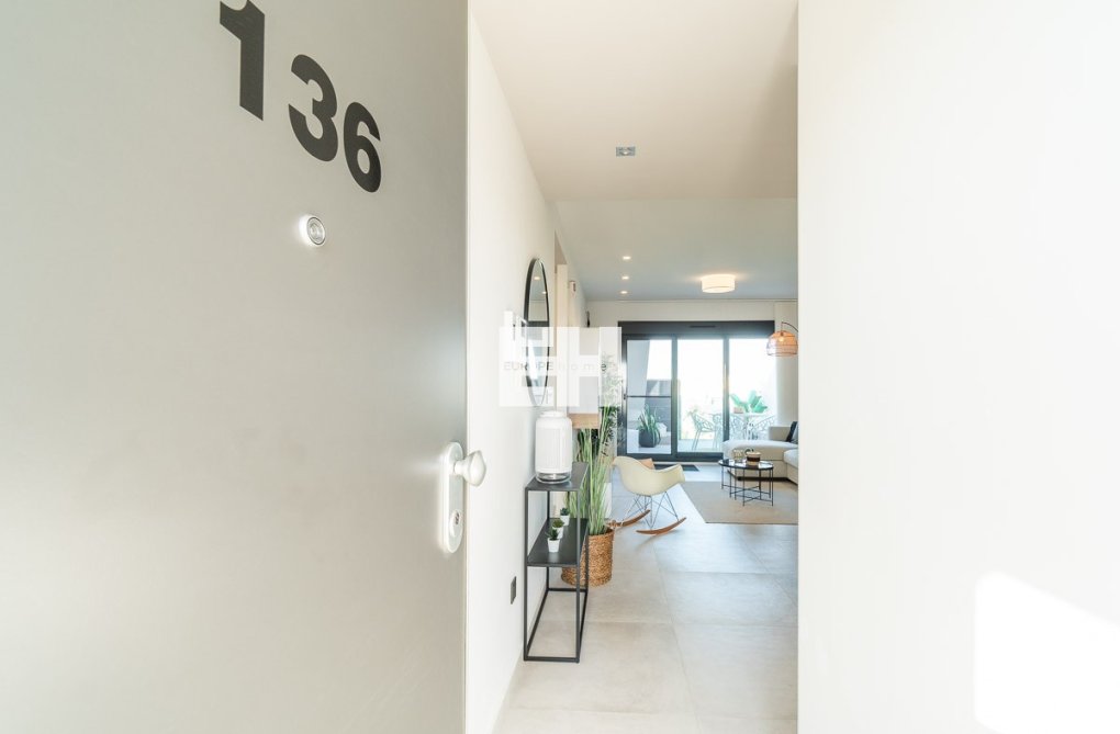 Resale - Apartment - El Raso - Costa Blanca
