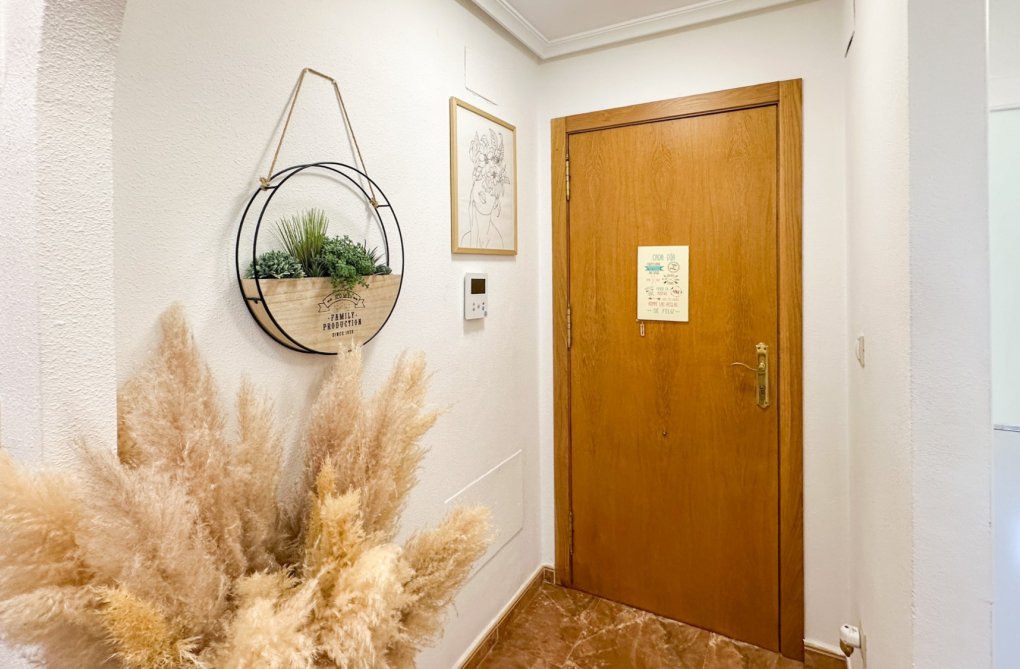 Resale - Apartment - Guardamar del Segura - Costa Blanca