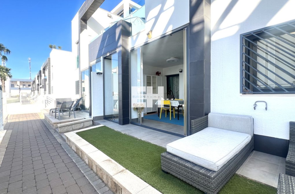 Resale - Apartment - La Zenia - Costa Blanca
