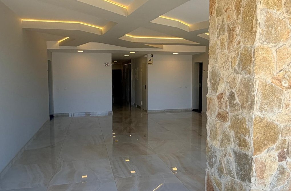 Resale - Apartment - Los Altos - Costa Blanca