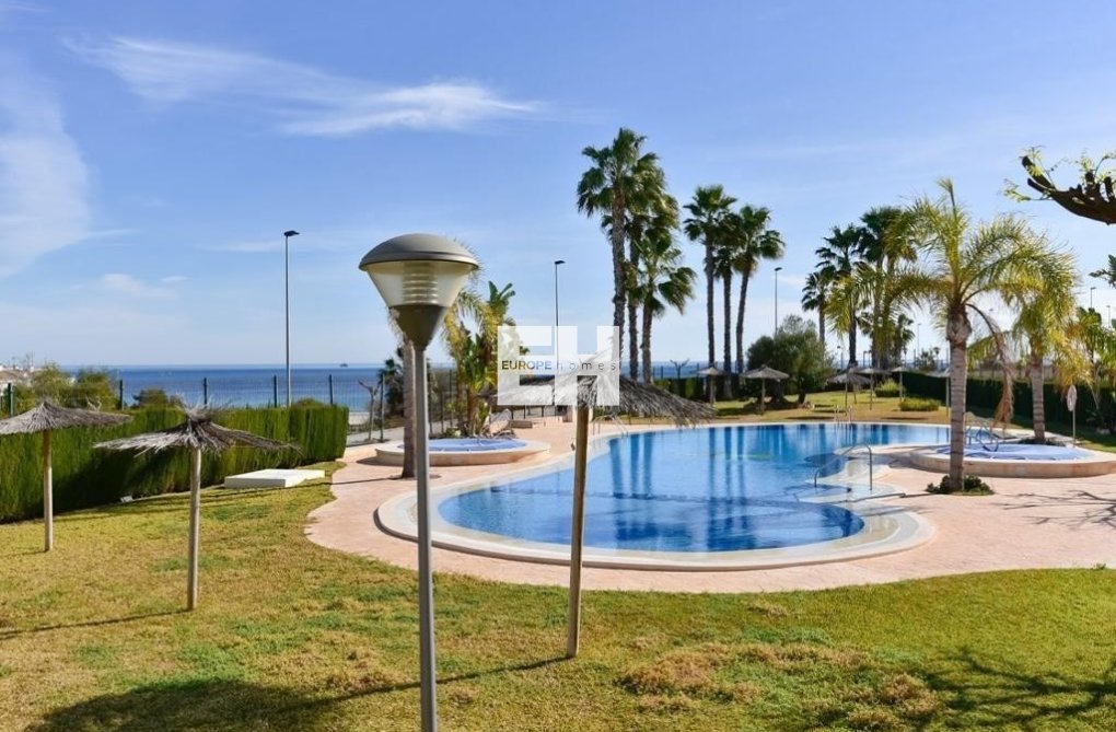 Resale - Apartment - Mil Palmeras - Costa Blanca