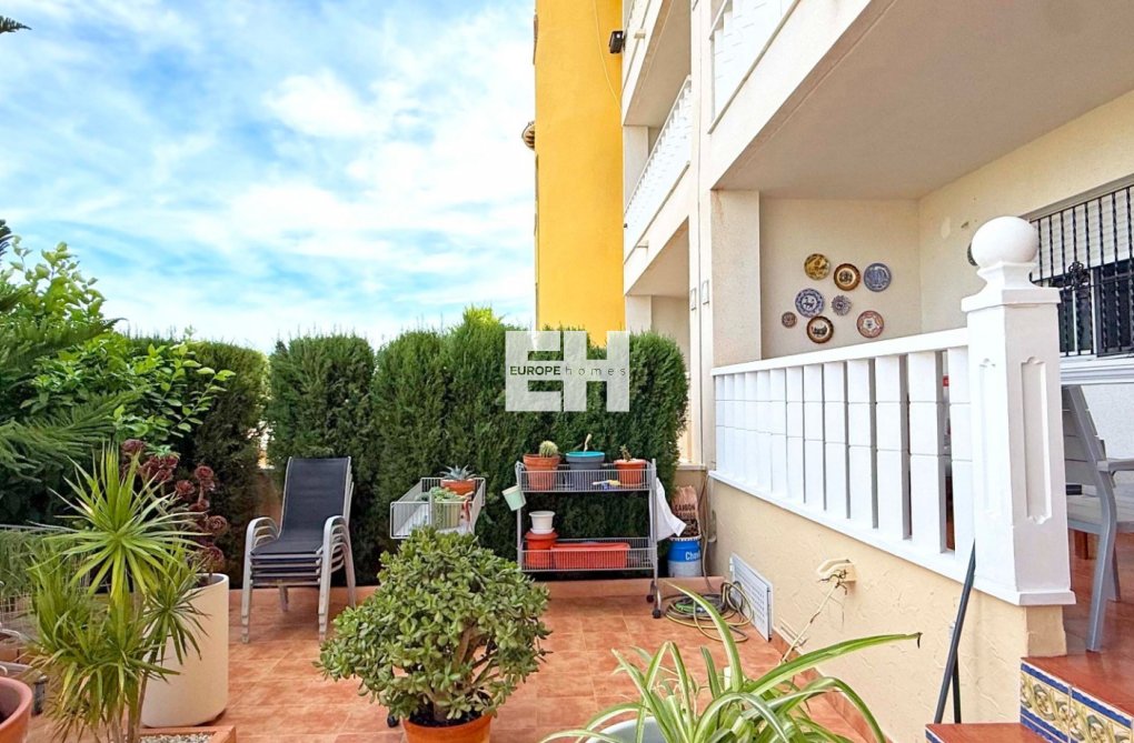 Resale - Apartment - Orihuela Costa - Costa Blanca