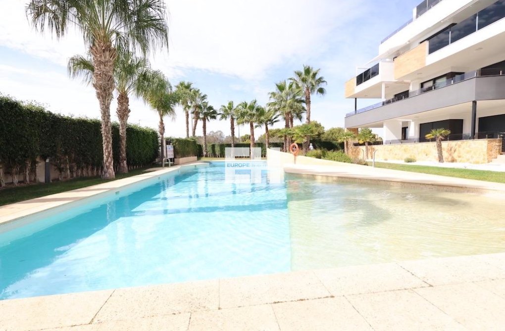 Resale - Apartment - Orihuela Costa - Costa Blanca