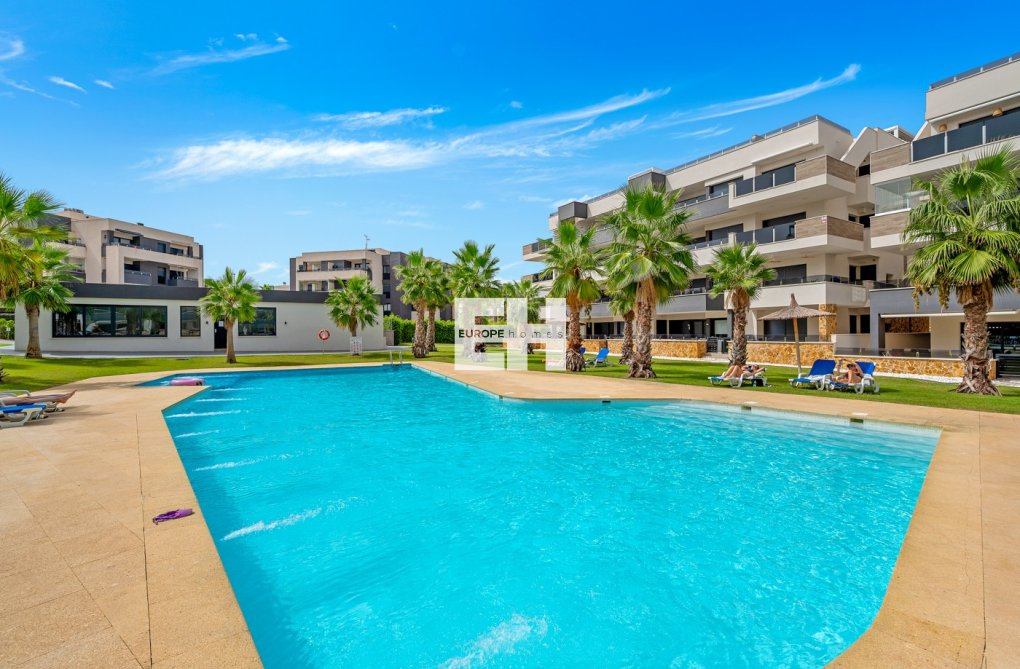 Resale - Apartment - Orihuela Costa - Costa Blanca