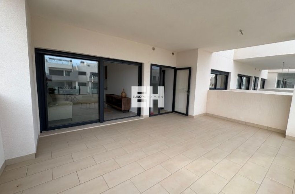 Resale - Apartment - Orihuela Costa - Costa Blanca
