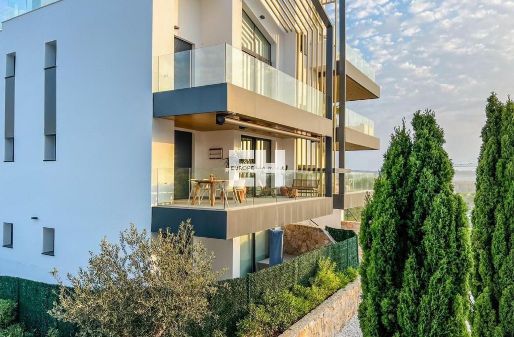 Resale - Apartment - Orihuela Costa - Costa Blanca