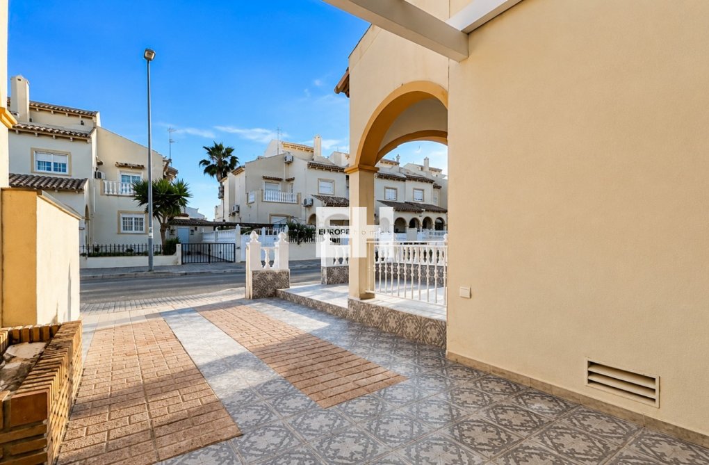 Resale - Apartment - Orihuela Costa - Costa Blanca