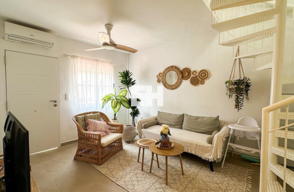 Resale - Apartment - Orihuela Costa - Costa Blanca