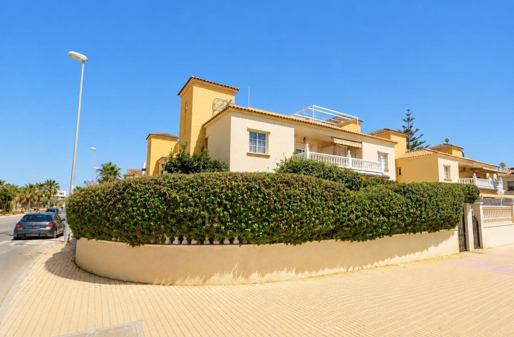 Resale - Apartment - Orihuela Costa - Costa Blanca
