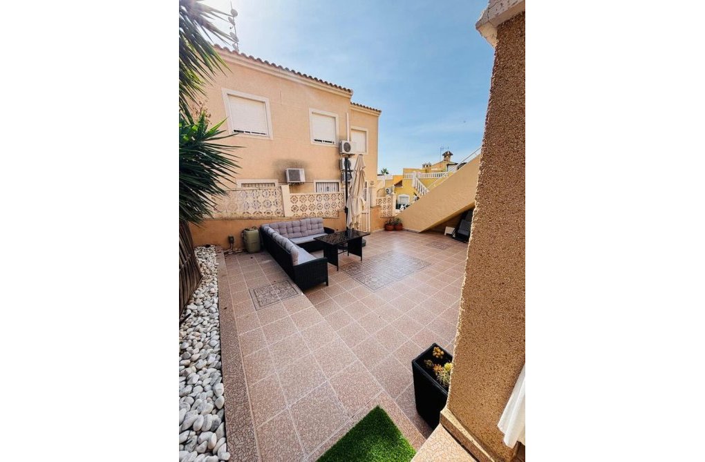 Resale - Apartment - Orihuela Costa - Costa Blanca