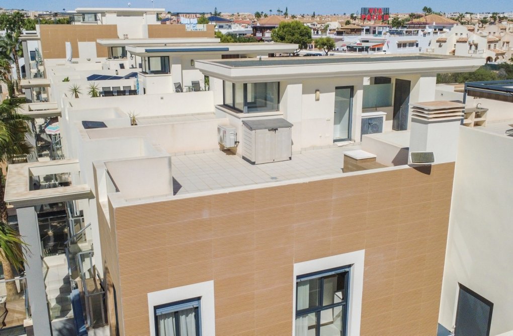 Resale - Apartment - Orihuela Costa - Costa Blanca