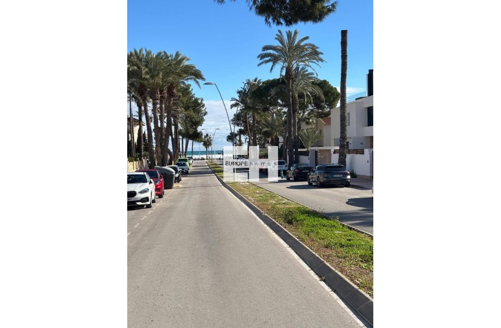 Resale - Apartment - Orihuela Costa - La Regia