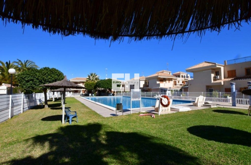 Resale - Apartment - Orihuela Costa - La Zenia