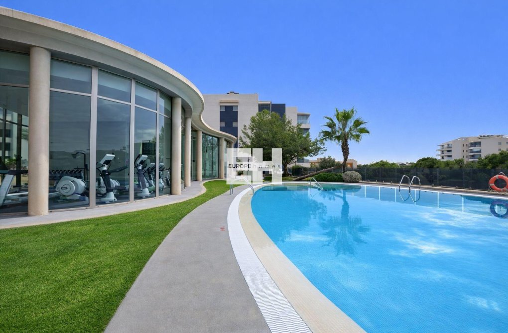 Resale - Apartment - Orihuela Costa - Villamartín