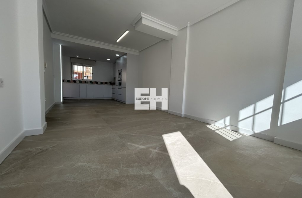 Resale - Apartment - Pilar de la Horadada - Costa Blanca