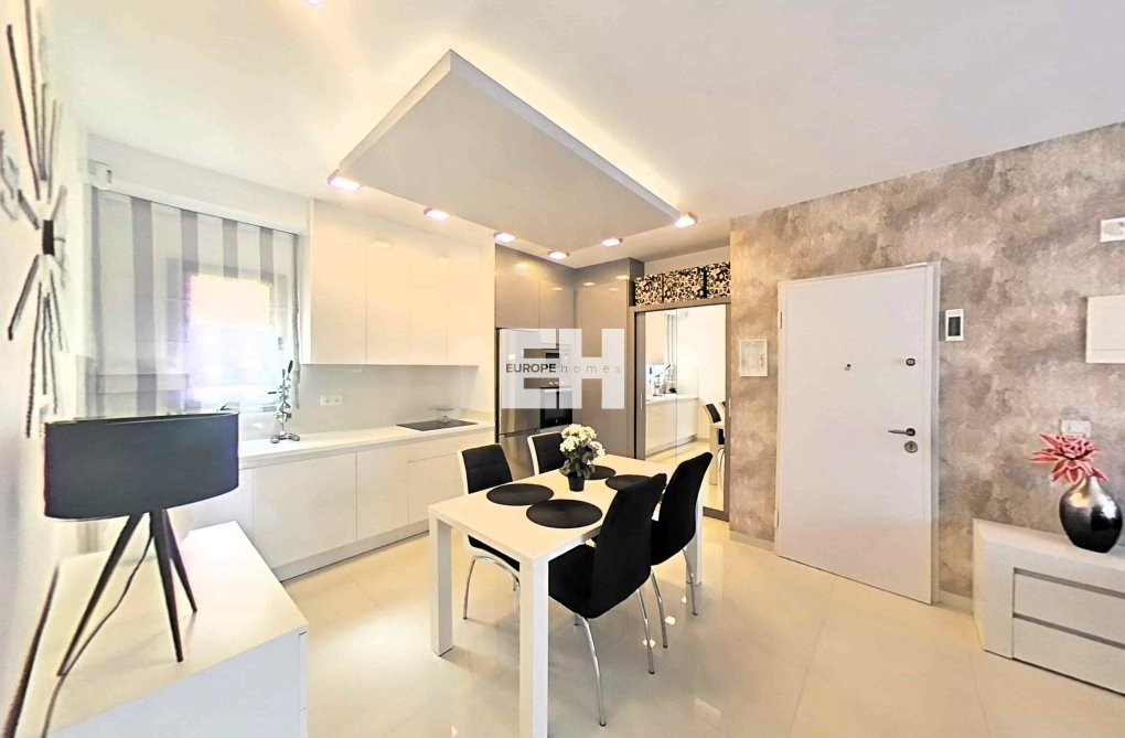 Resale - Apartment - Pilar de la Horadada - La Torre De La Horadada