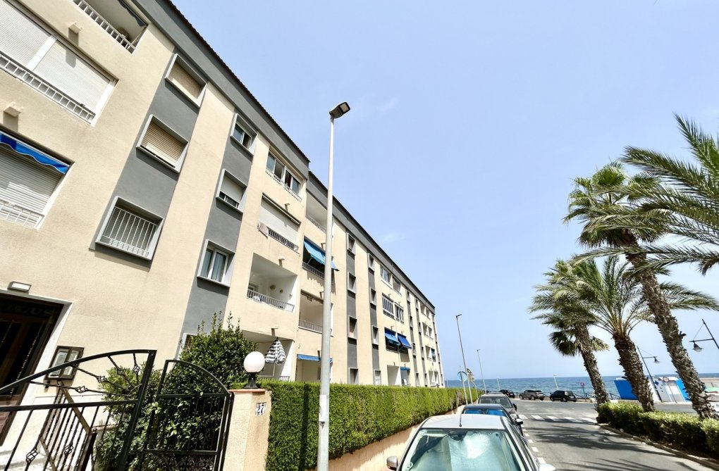 Resale - Apartment - Punta Prima - Costa Blanca
