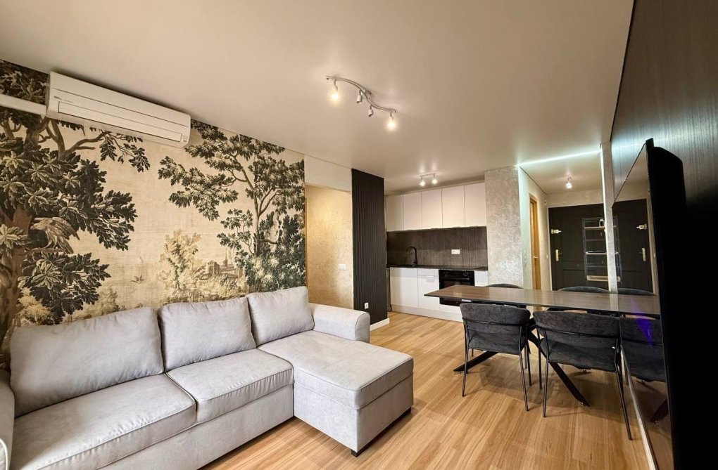 Resale - Apartment - Torrevieja - Acequion