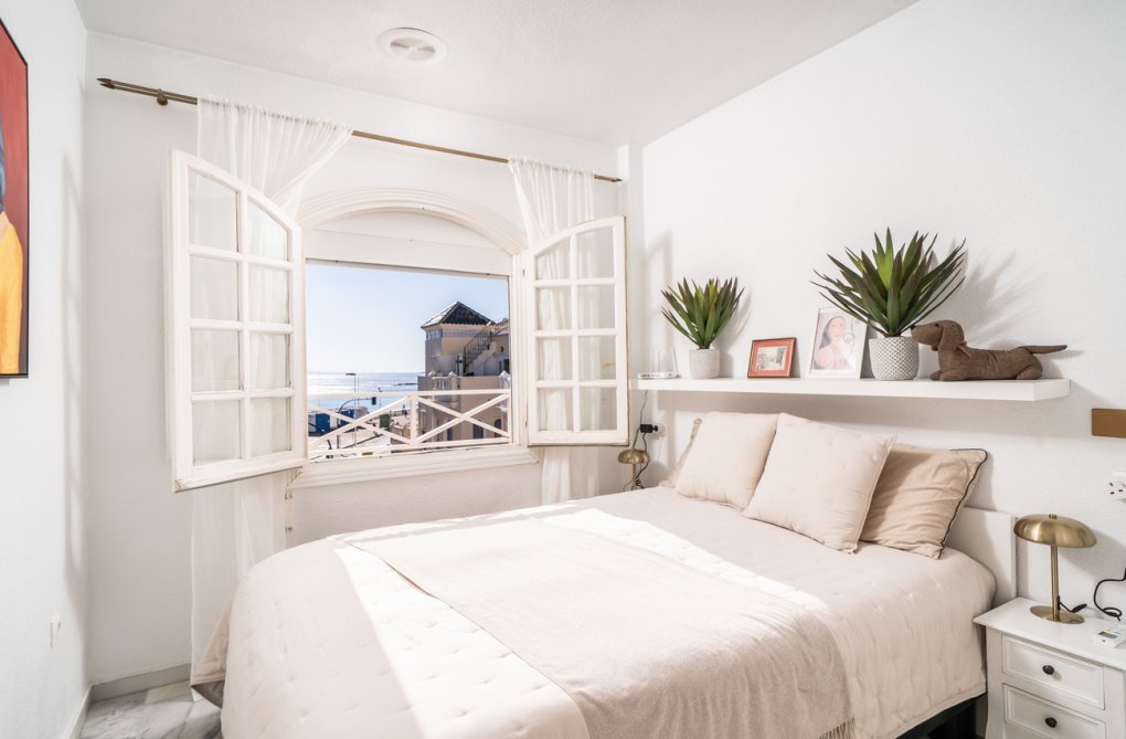 Resale - Apartment - Torrevieja - Aguas Nuevas