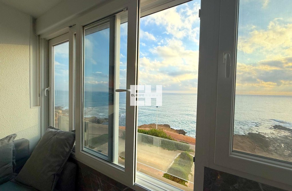 Resale - Apartment - Torrevieja - Cabo Cervera