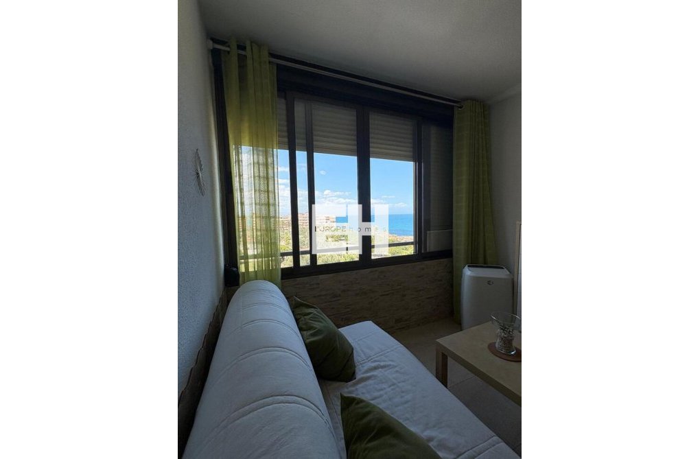 Resale - Apartment - Torrevieja - Cabo Cervera
