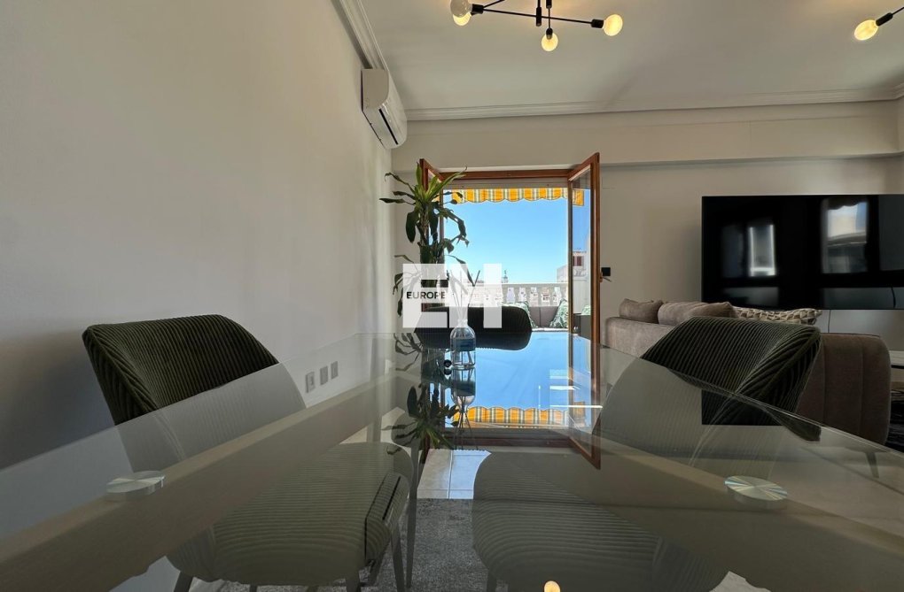 Resale - Apartment - Torrevieja - Centro