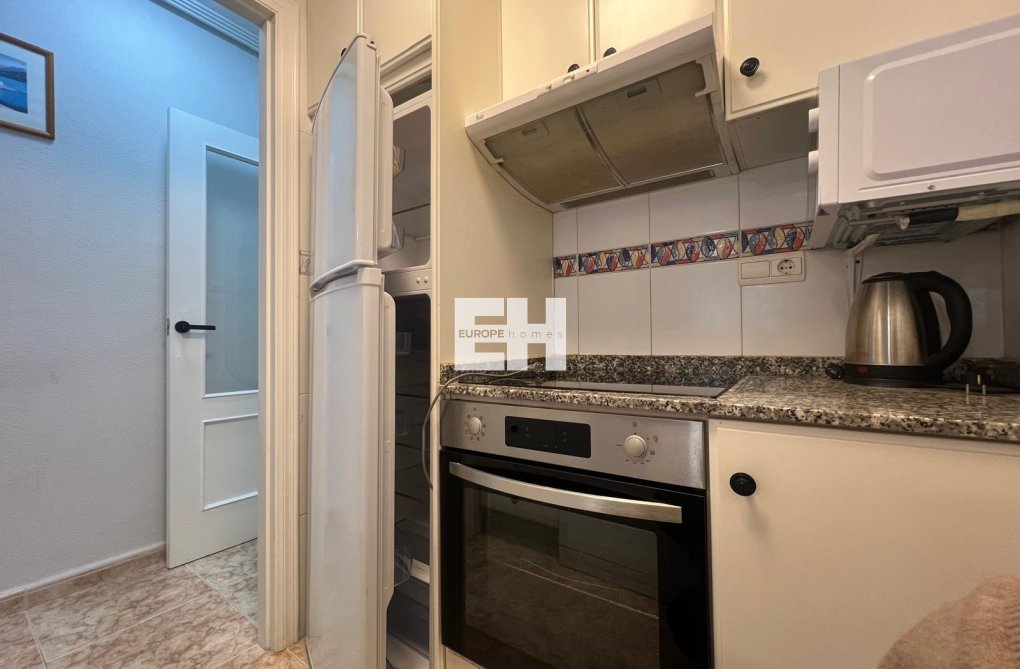 Resale - Apartment - Torrevieja - Centro