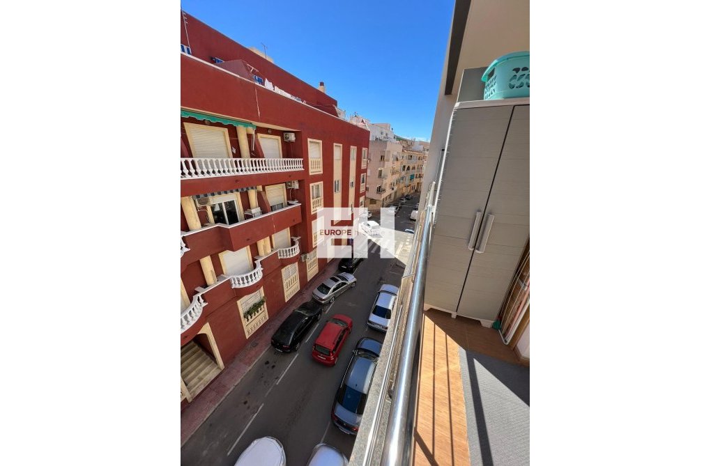 Resale - Apartment - Torrevieja - Centro