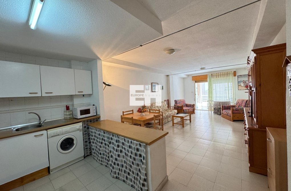 Resale - Apartment - Torrevieja - Centro