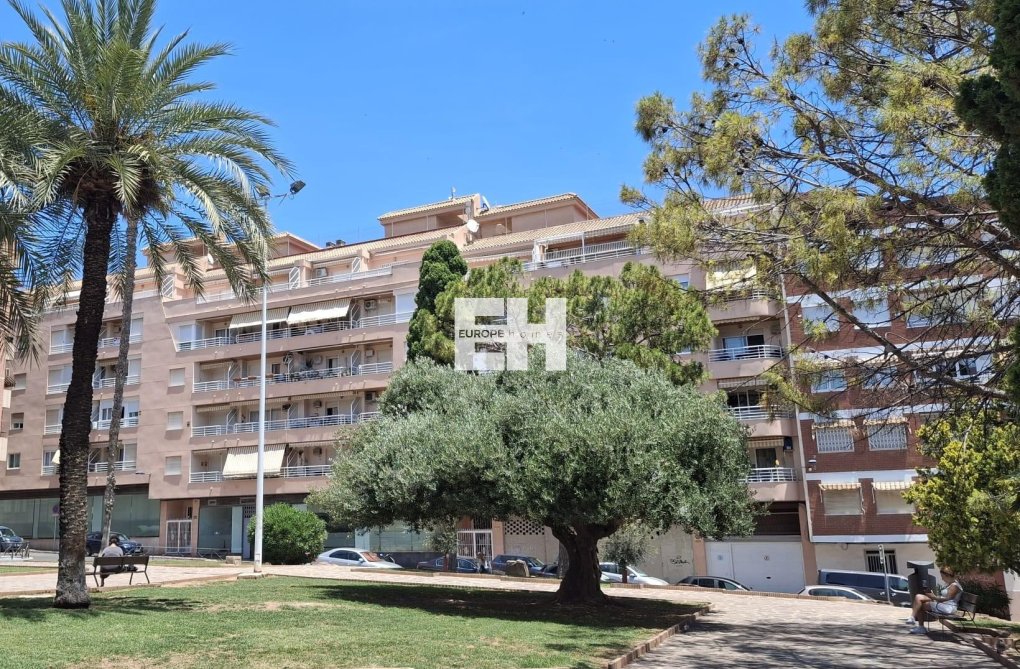 Resale - Apartment - Torrevieja - Centro