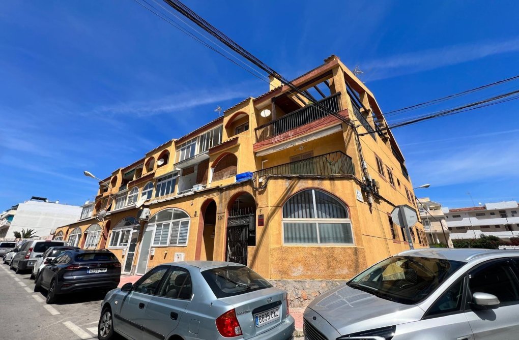 Resale - Apartment - Torrevieja - Centro