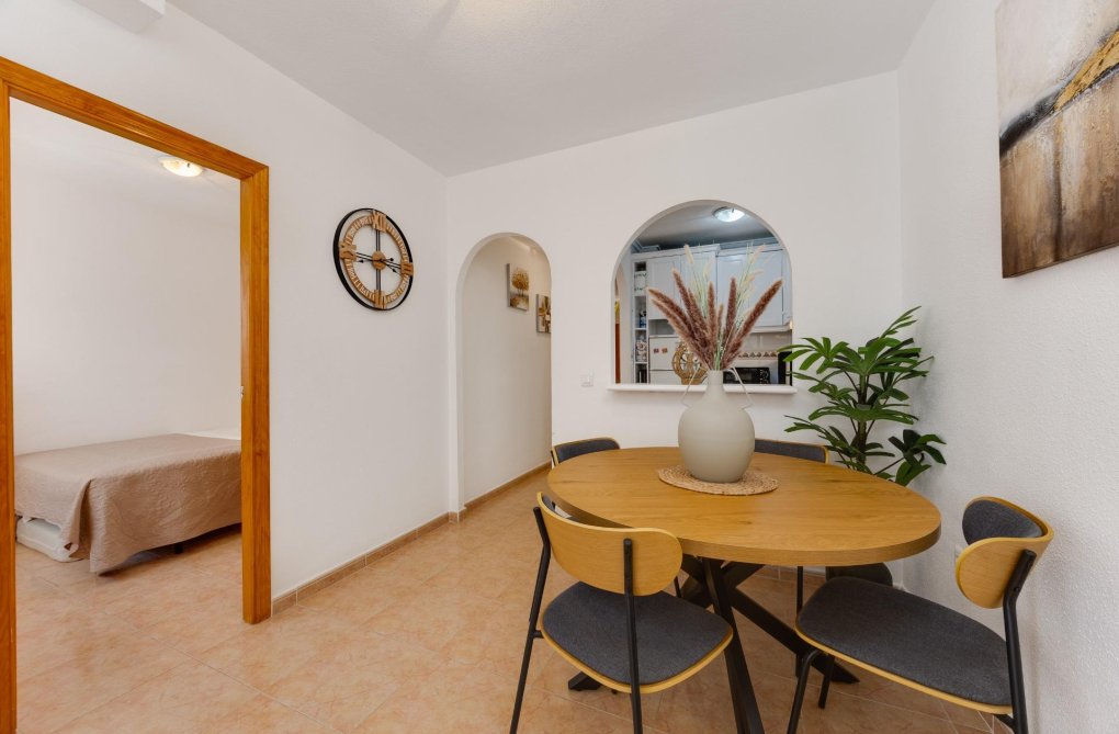 Resale - Apartment - Torrevieja - Centro