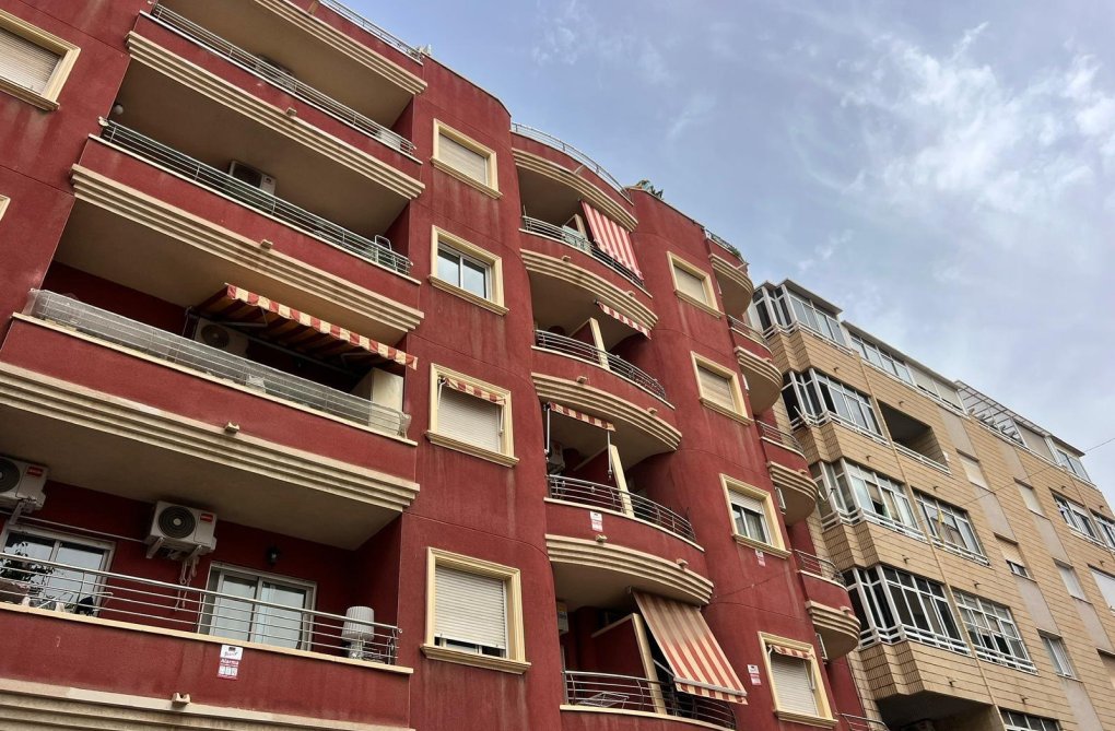 Resale - Apartment - Torrevieja - Centro