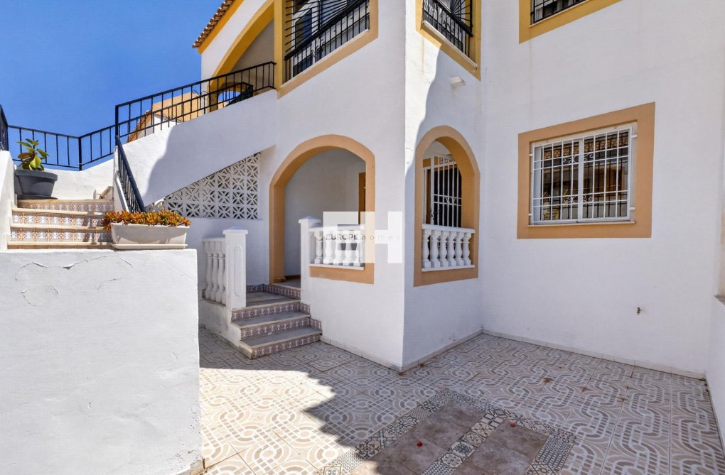 Resale - Apartment - Torrevieja - El Limonar