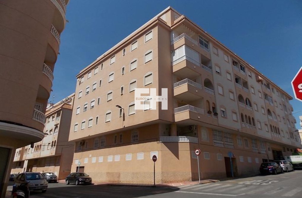 Resale - Apartment - Torrevieja - El Molino