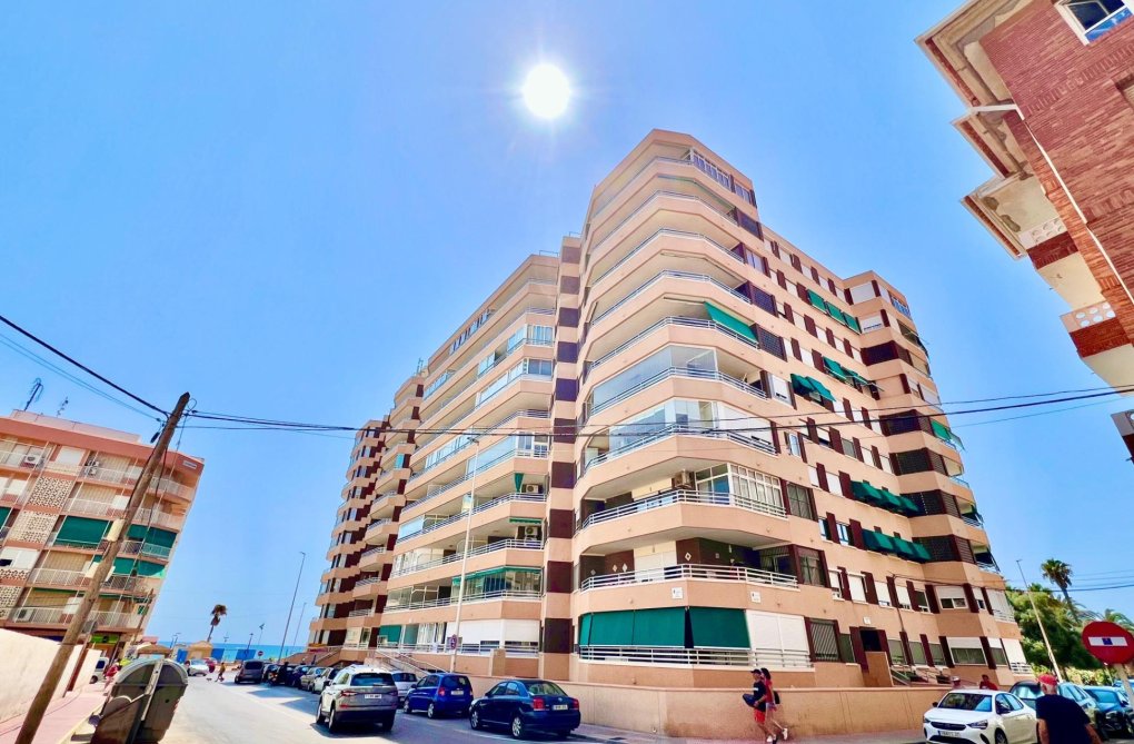 Resale - Apartment - Torrevieja - La Mata