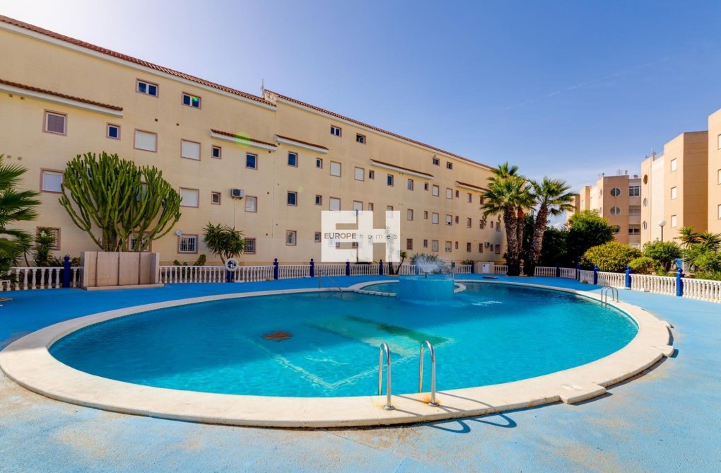 Resale - Apartment - Torrevieja - La Siesta - El Salado - Torreta
