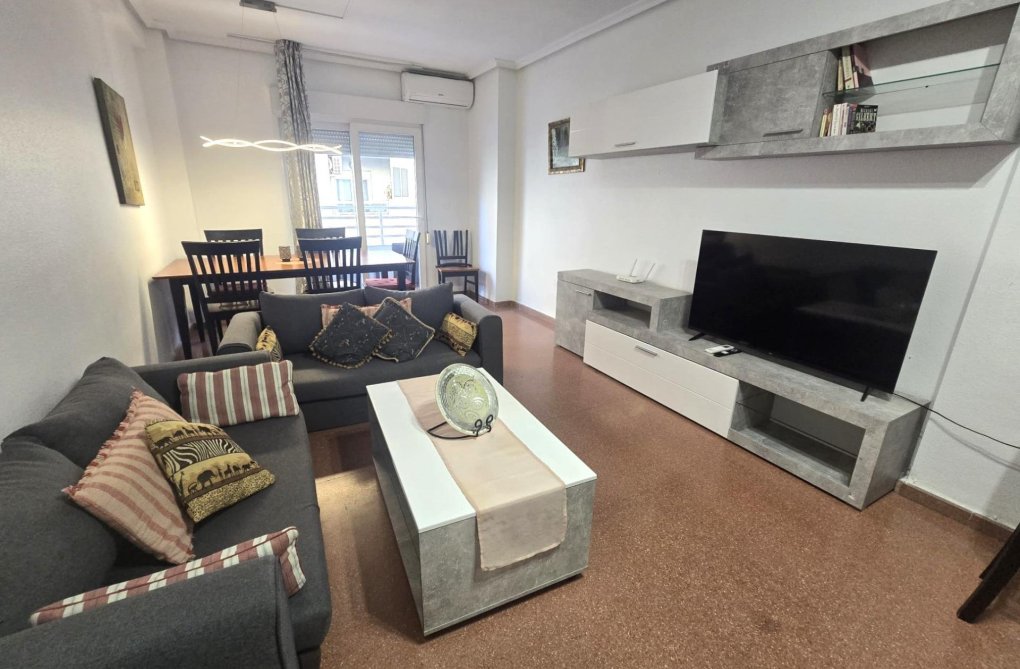 Resale - Apartment - Torrevieja - Las Piscinas Naturales