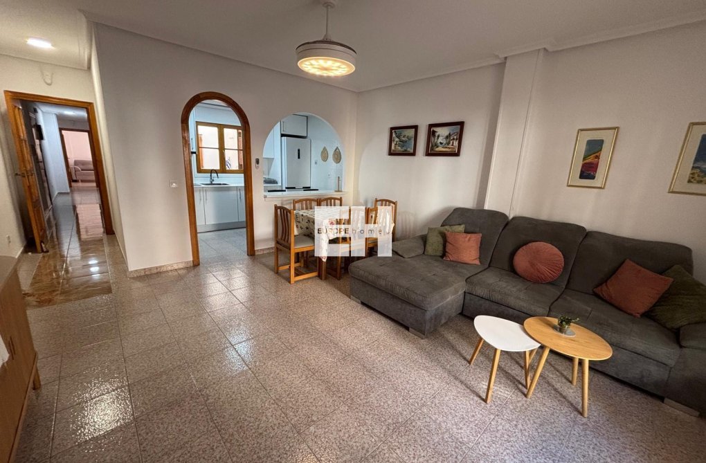 Resale - Apartment - Torrevieja - Los Frutales