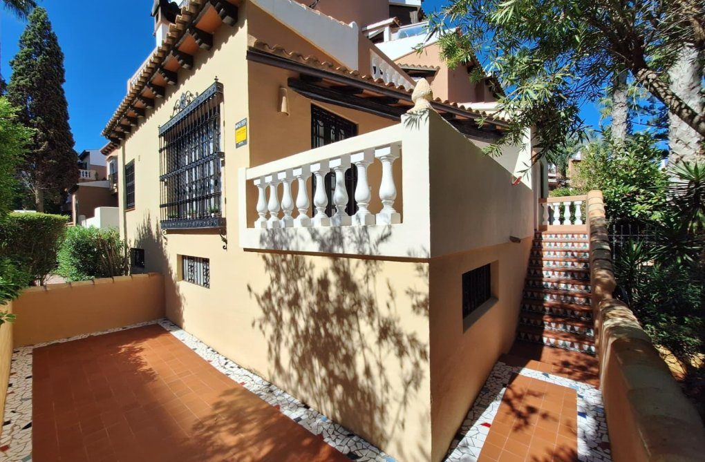 Resale - Apartment - Torrevieja - Los Frutales