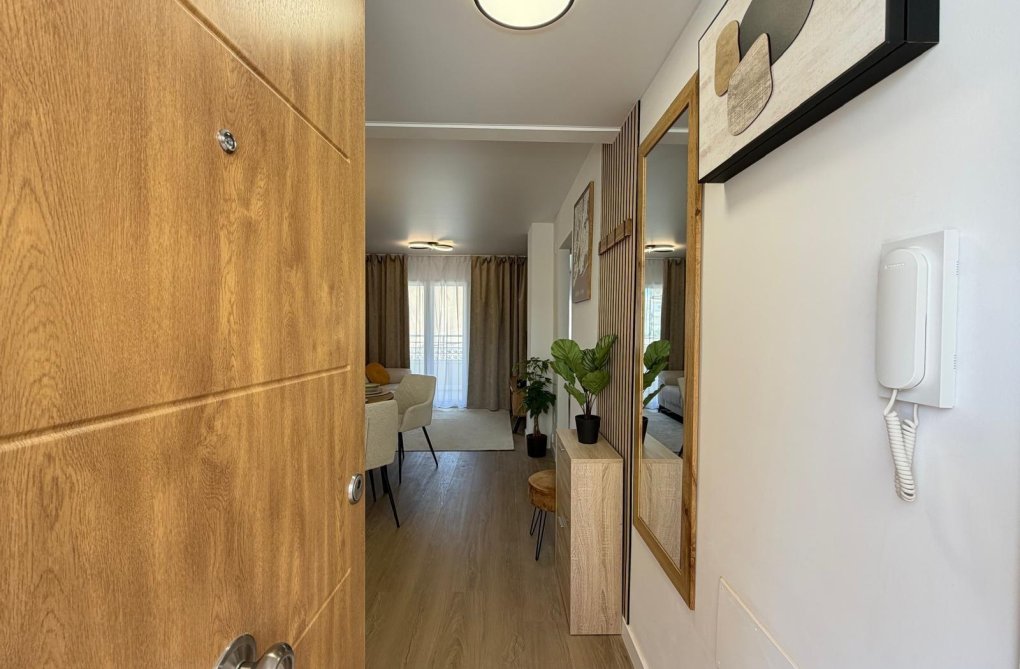 Resale - Apartment - Torrevieja - Nueva Torrevieja
