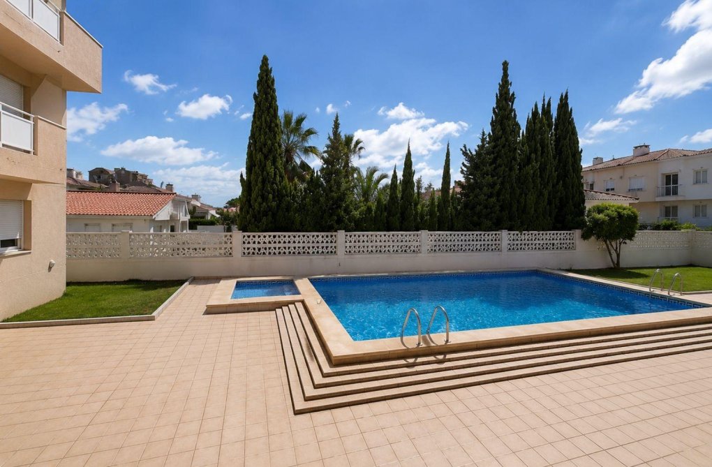 Resale - Apartment - Torrevieja - Nueva Torrevieja