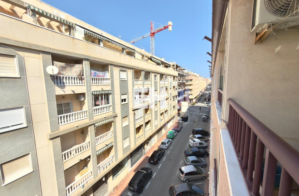 Resale - Apartment - Torrevieja - Parque De Las Naciones