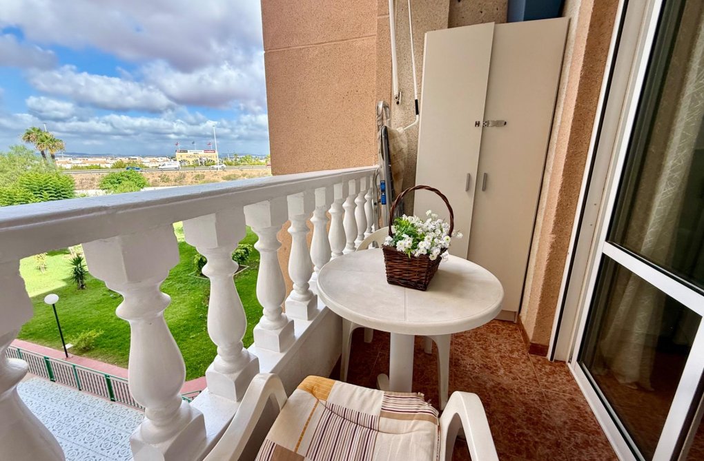 Resale - Apartment - Torrevieja - Parque De Las Naciones