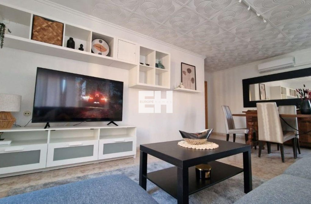 Resale - Apartment - Torrevieja - Playa de los Locos